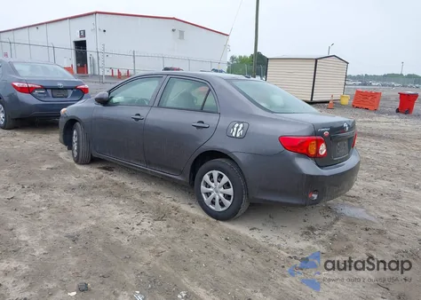 2010 Toyota Corolla Le z USA, uszkodzony, nr VIN JTDBU4EE5AJ069965
